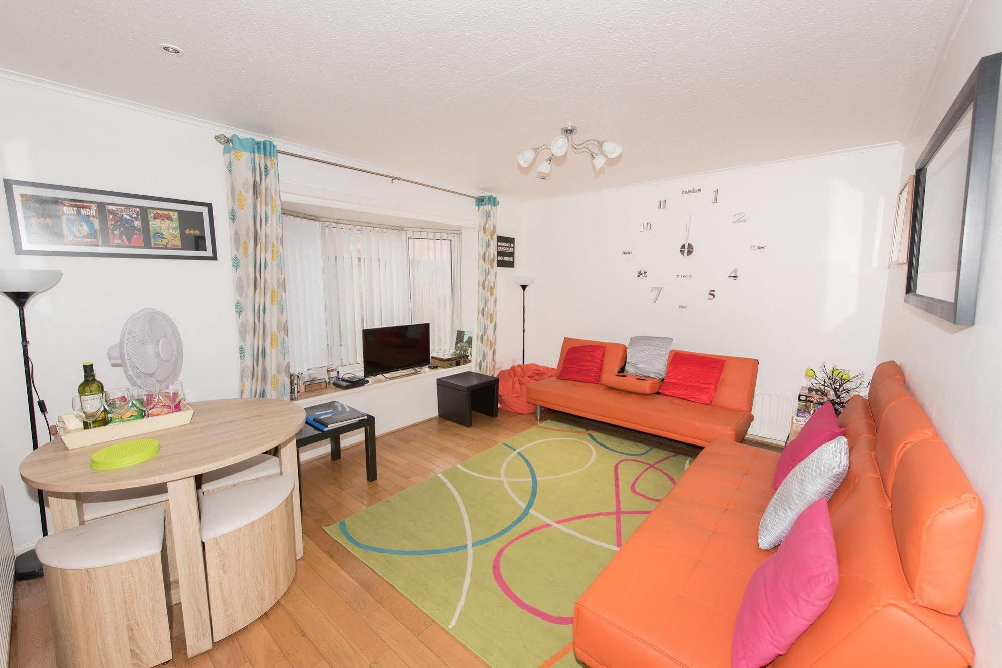 Very Central Location- Free Parking - 2 Bedrooms Belfast Exterior foto