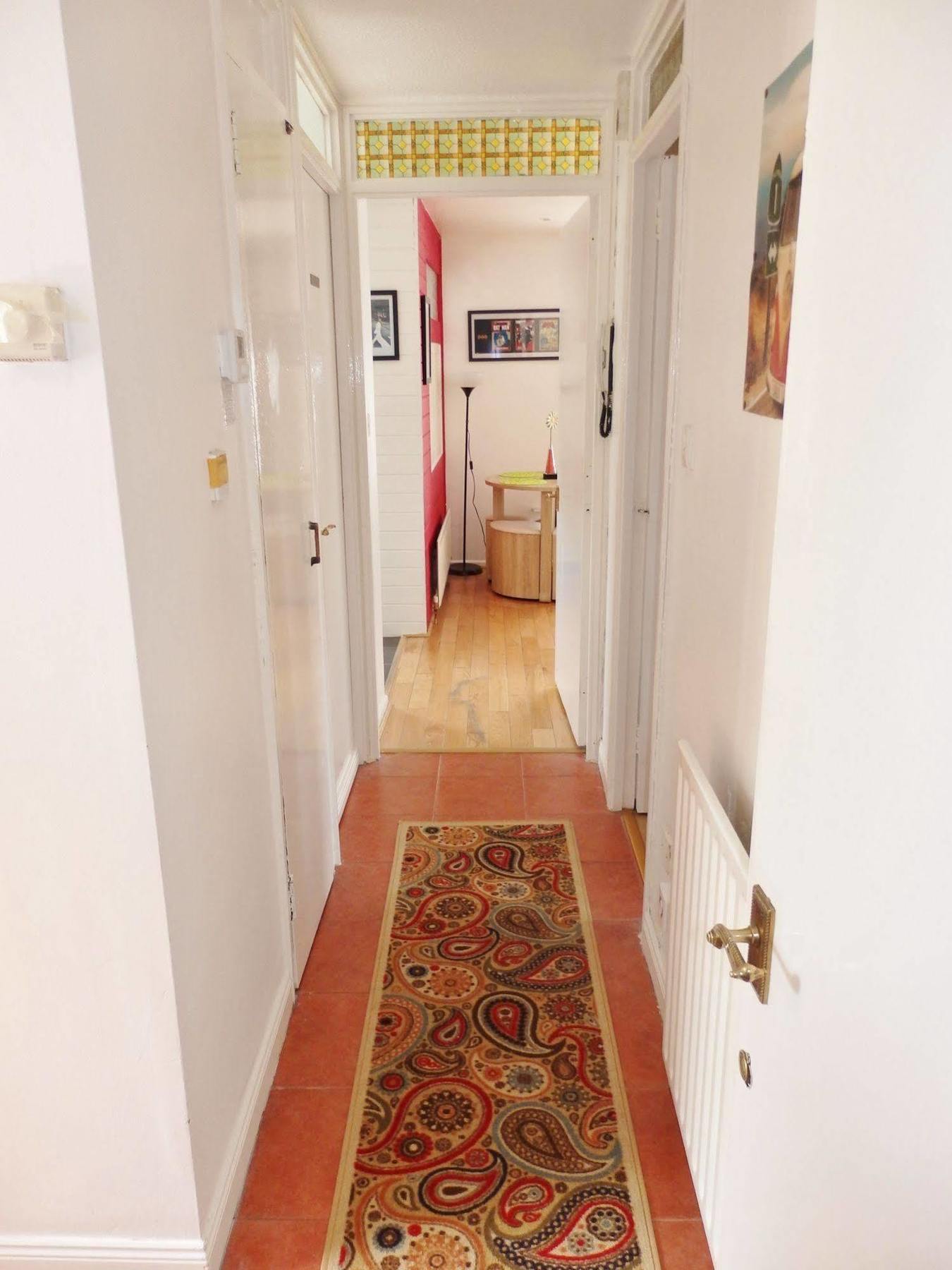 Very Central Location- Free Parking - 2 Bedrooms Belfast Exterior foto